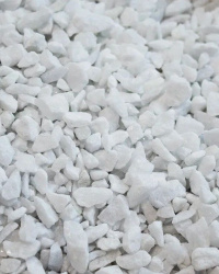 shcheben_mramornaya_kroshka_belaya_fraktsiya_3_5mm_meshok_25kg